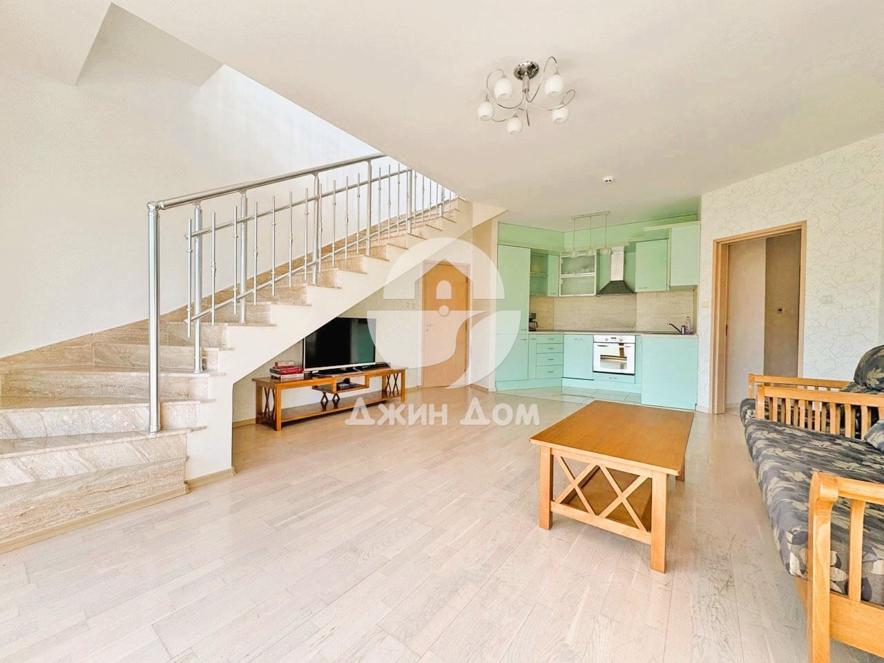 Продава се Четиристаен апартамент в к.к. Слънчев бряг - 361 кв.м за 555 €/кв.м - Снимка #3