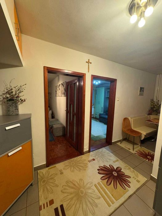 Apartament doua camere,de inchiriat.