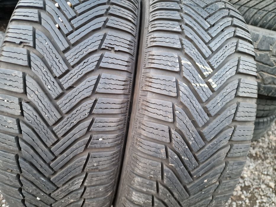 Anvelope 215/55R17 marca Michelin, DOT 2022,8 mm