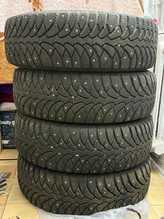 Зимние шины в хорошем состоянии 65000 теңге или вариант на 17