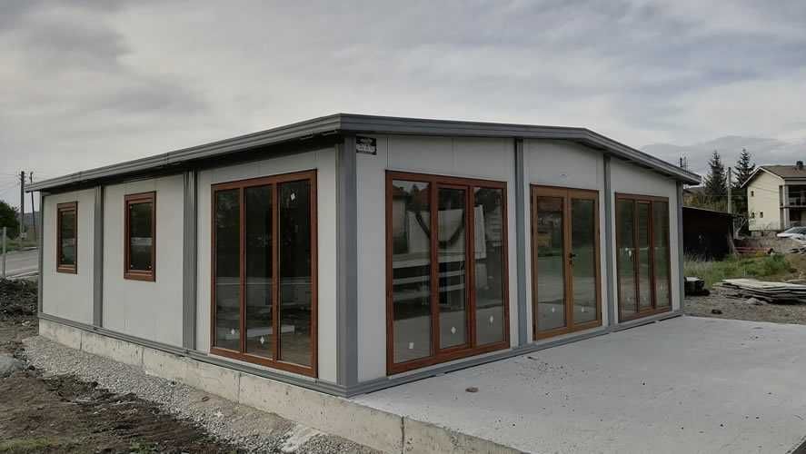 Casa, Garaje Auto, Containere din structura metalica si panou sandwich