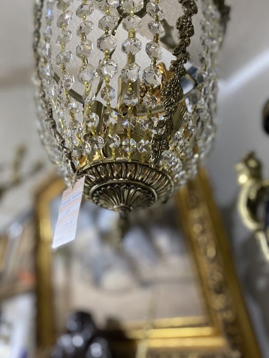 Lustra/ felinar/ candelbru