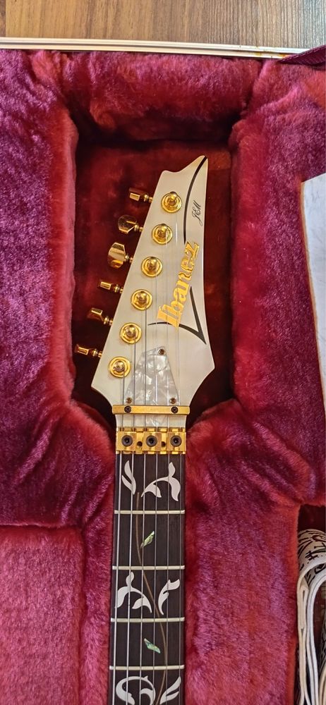 Chitară electrică Ibanez JEM 7V – Steve Vai Signature