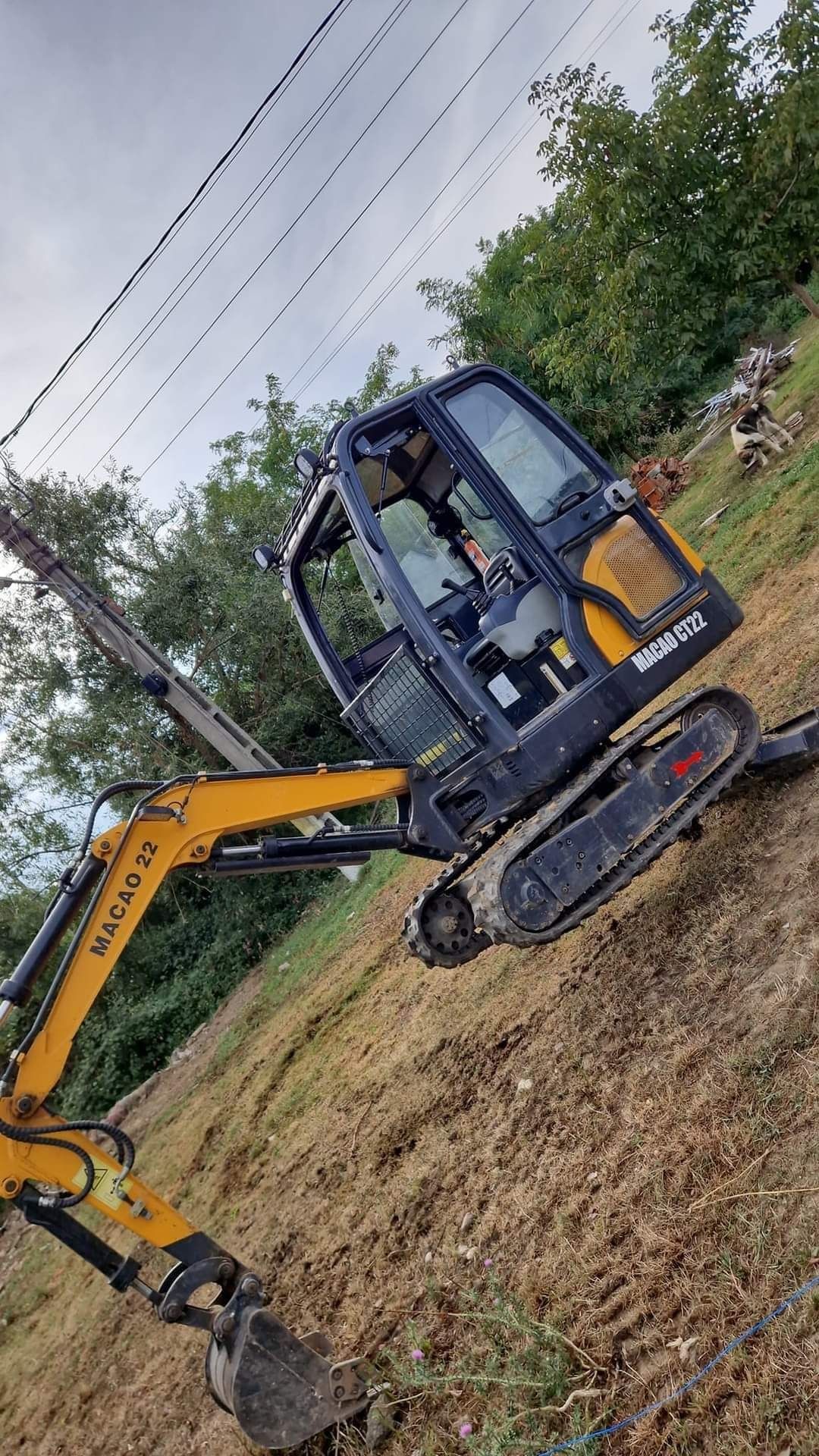 Miniexcavator de închiriat!!!