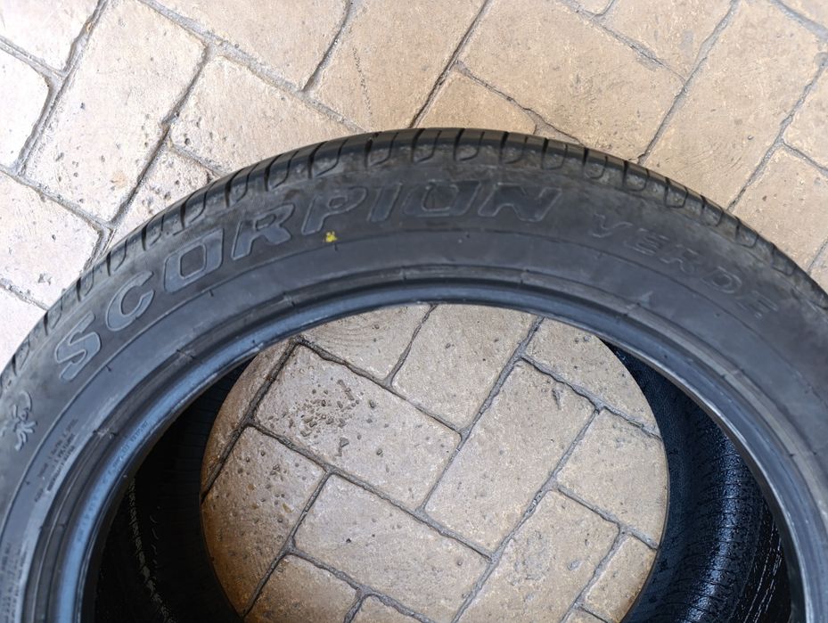 Летни гуми Pirelli 255/45/19