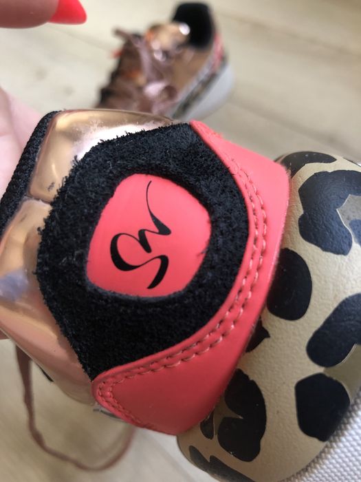 Дамски обувки