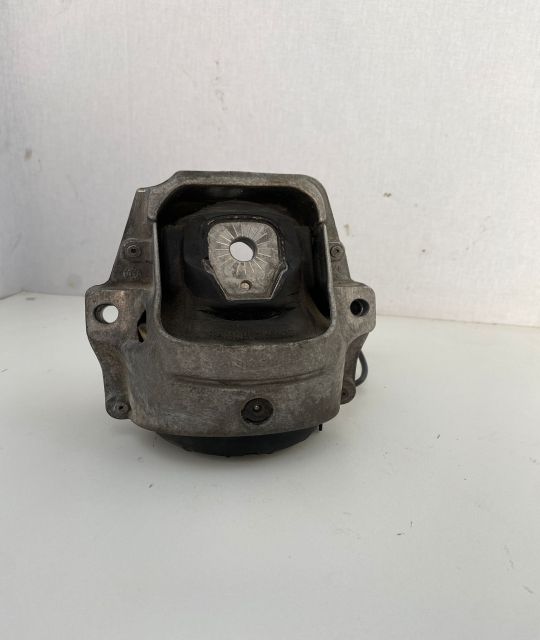 Tampon motor stanga 8r0199381 Audi A5 8T (facelift) seria