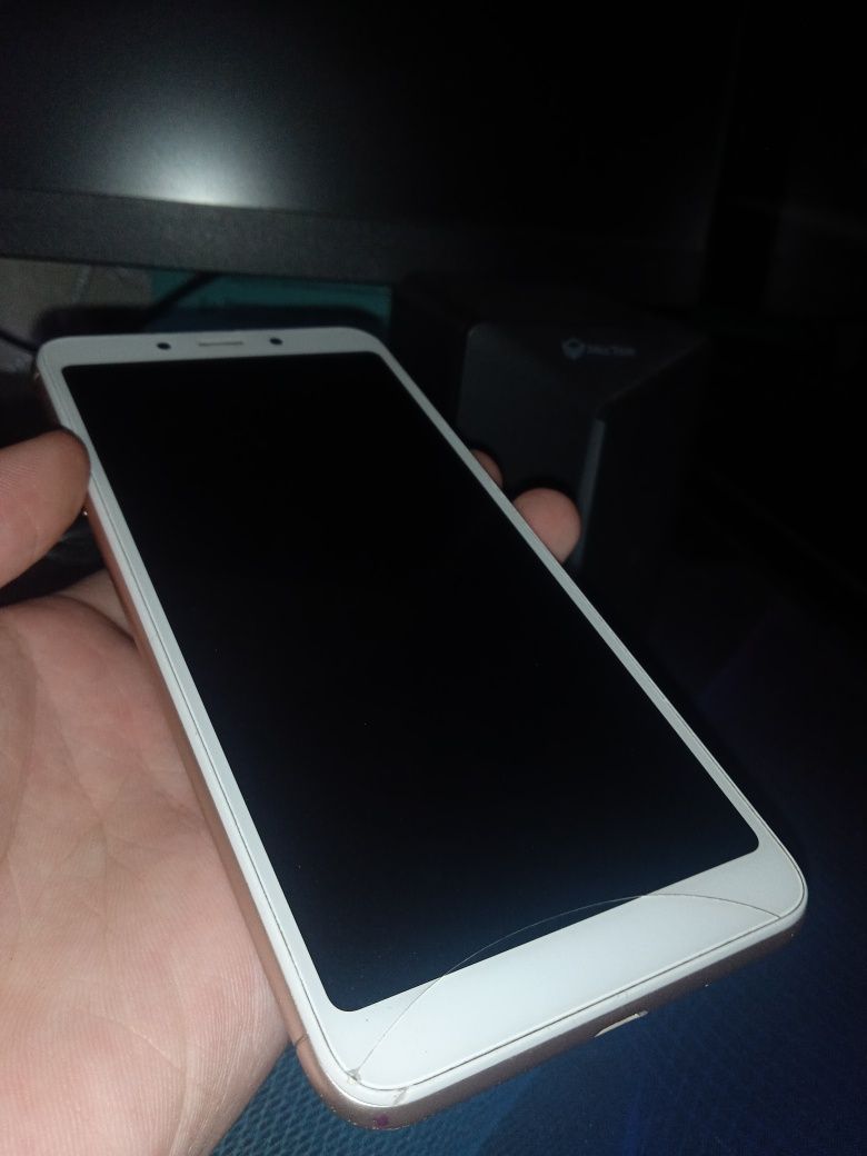 REDMI 6A 32ga 3 telni ayolkishi ishlatgan