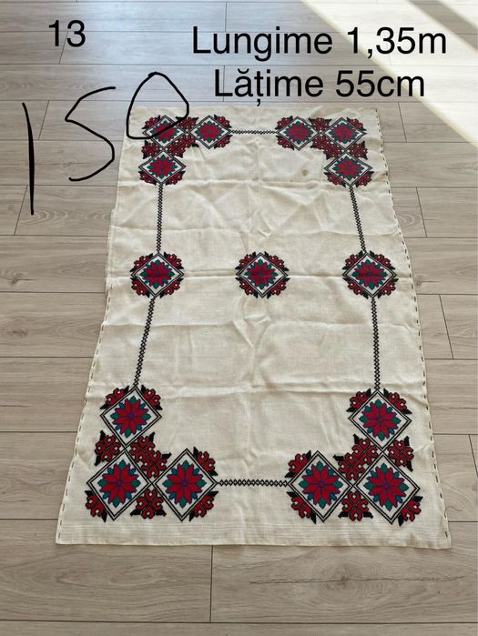 Față de masă cusuta manual, stergar si macrameuri cusute manual