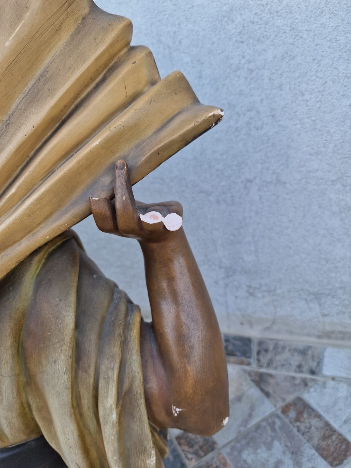 Vând statuie din ipsos(gheisa)