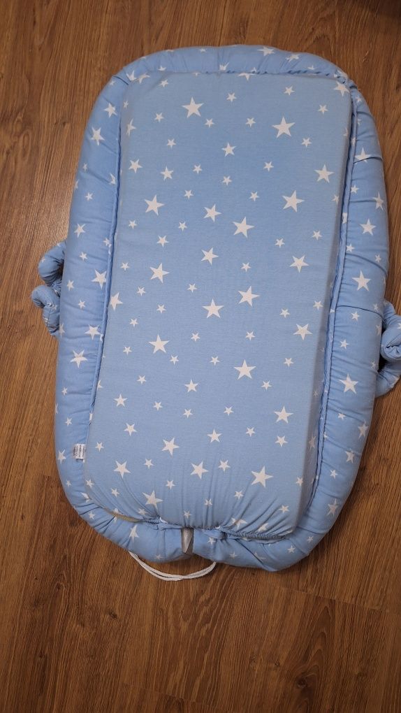 Baby nest albastru