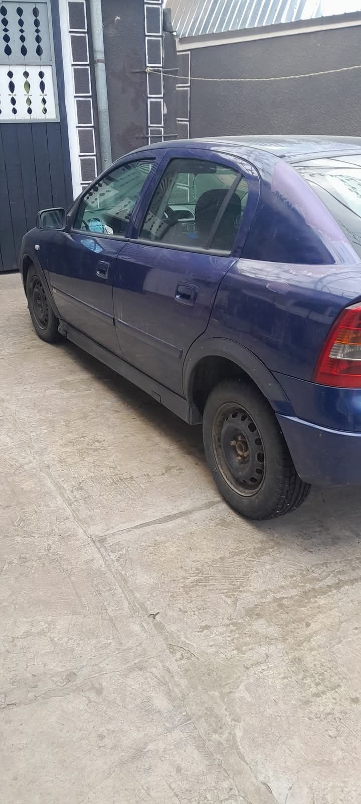Vând Opel Astra G 1,7