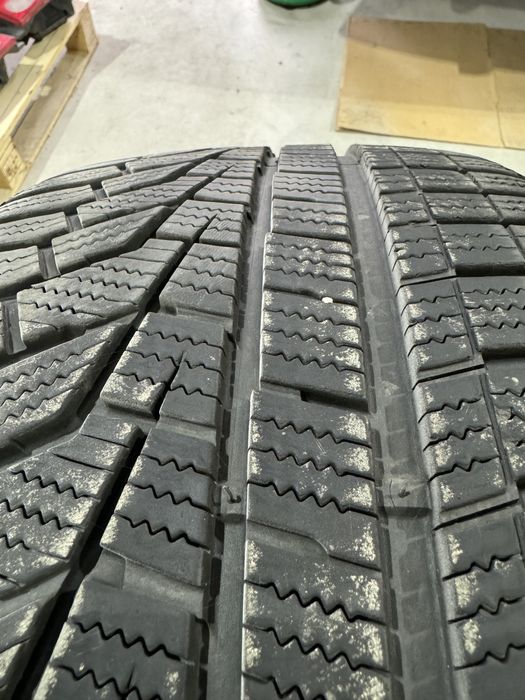 Anvelope iarnă Hankook 235/35/19