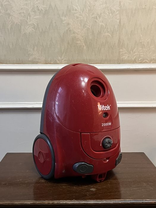 Пылесос Vitek VT2000