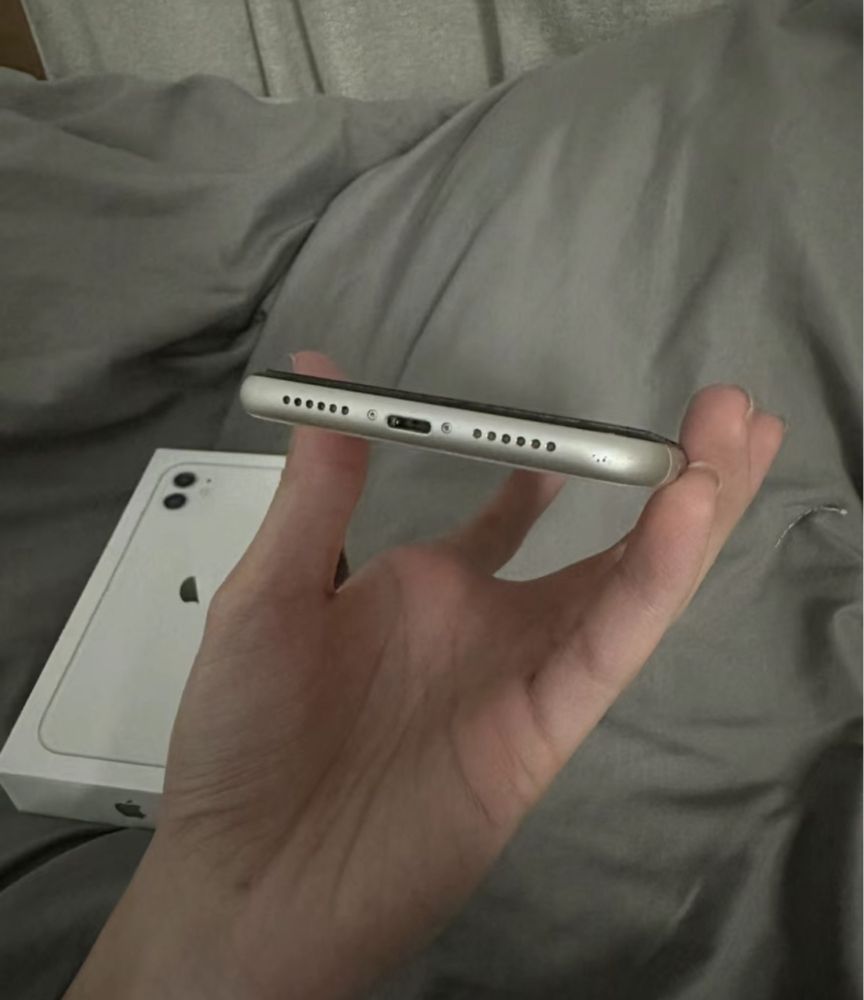 iPhone 11, 128 gb.