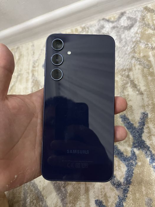 Samsung a35 5G цвет lilac-черный