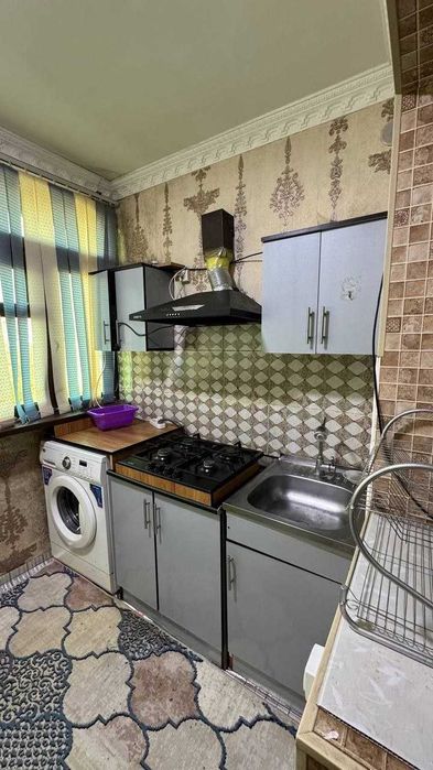 Фрунзиский Бегим магазини 2 хонали квартира ижарага берилади.ID: 1460