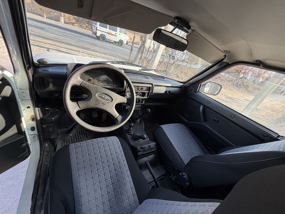 Нива сотилади 2014 йил