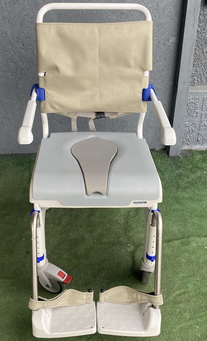 Carucior scaun cu rotile wc și duș handicap