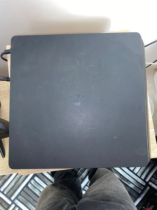 PlayStation 4 Slim
