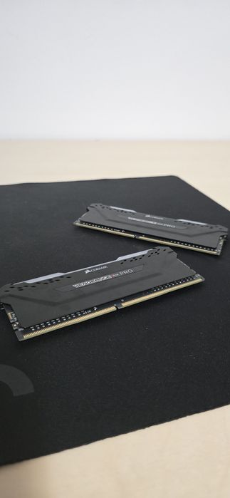 Kit Asus Prime H410m a + Corsair RGB 2×8gb DDR4 3200mhz
