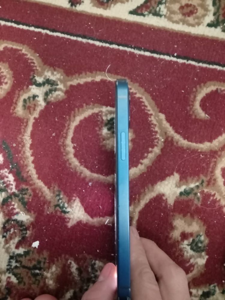 iPhone 12 84% акбб