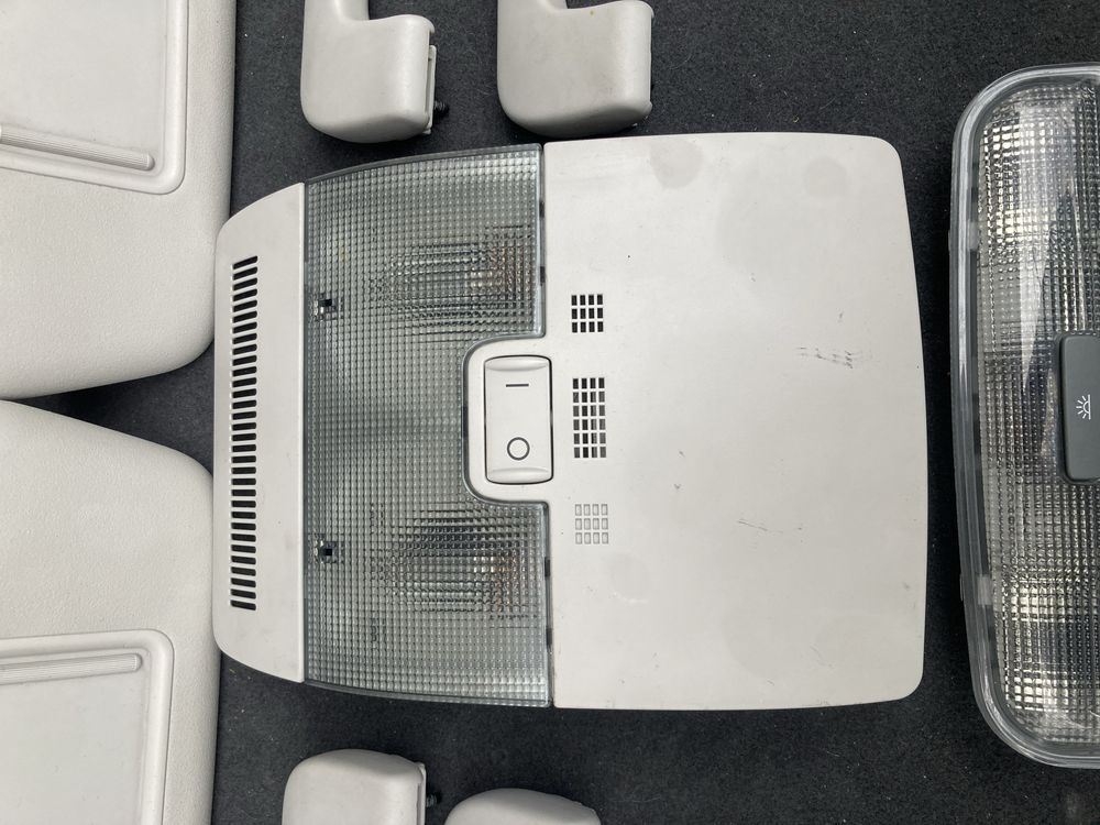 Плафон Дръжки Audi A3 8P 4/5 Врати