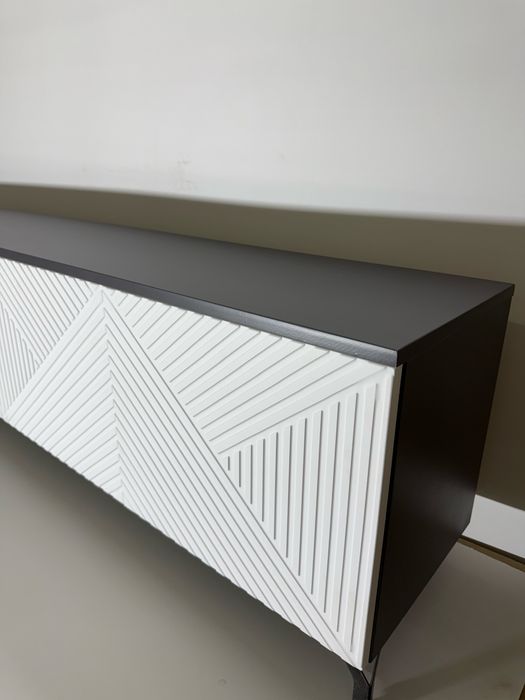 Продам тв тумбу из мдф