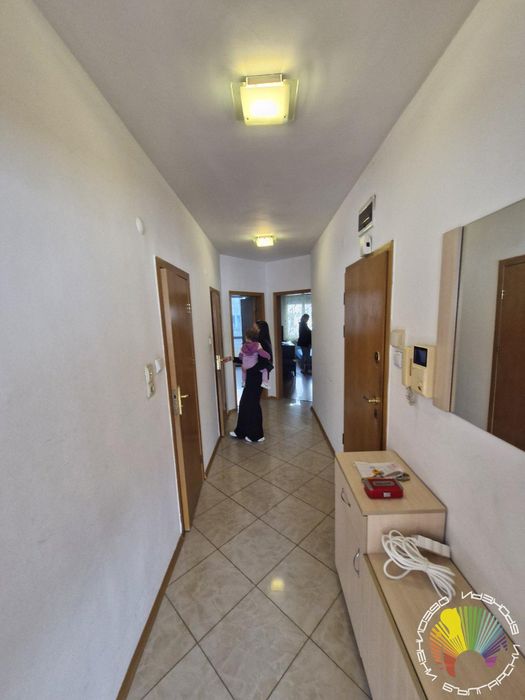 Дава се под наем Тристаен апартамент в Бургас, Център - 110 кв.м за 612 € - Снимка #5