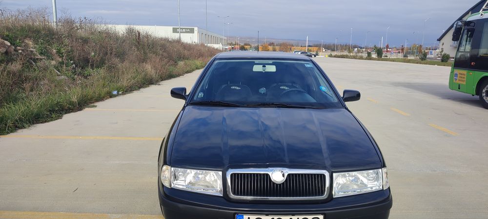 Vînd Skoda Octavia tur 1benzinâ