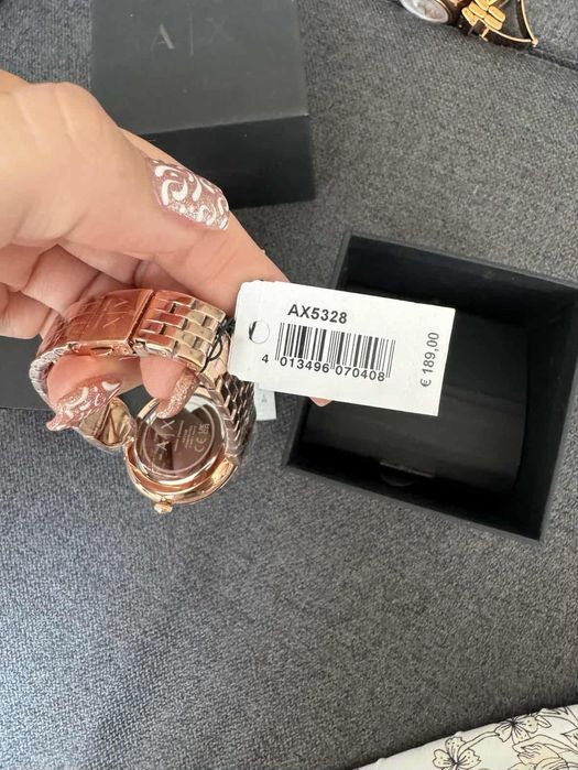 Елегантен часовник