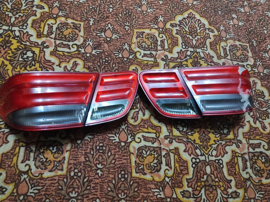 Продам задние стопаки на мерс W 210