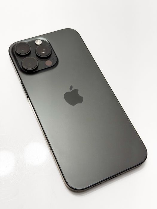 Vând iPhone 16 Pro Max Black Titanium 1TB, în garanție
