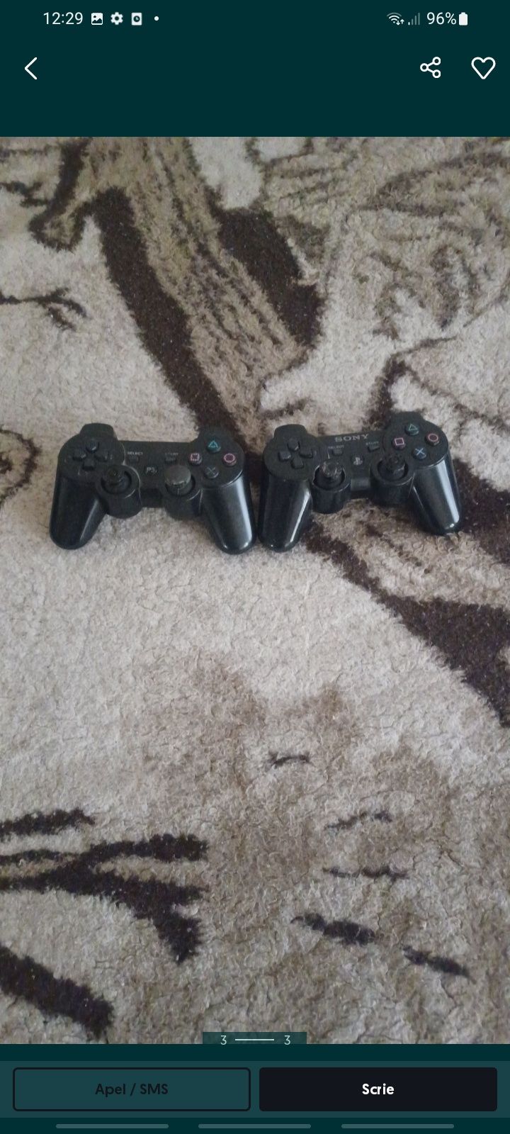 2 manete de ps3 plus cablul de încărcare și cablul hdmi și cablu dela