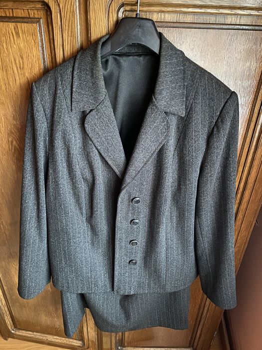 Costum femei sacou fusta, de toamna