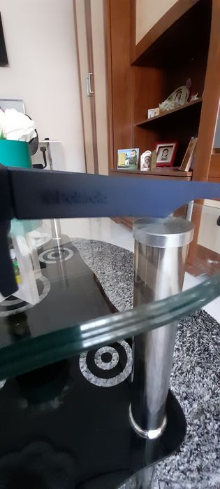 Vând ochelari de soare