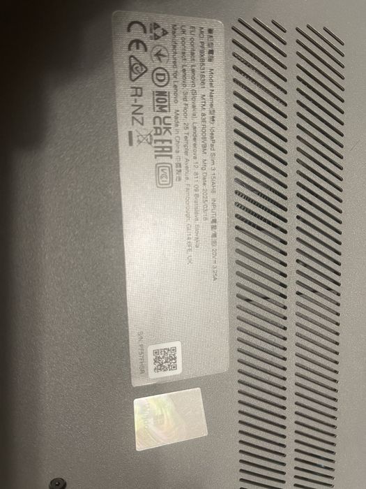 Лаптоп Lenovo IdeaPad Slim 3 15IAH8 с Гаранция 24 месеца