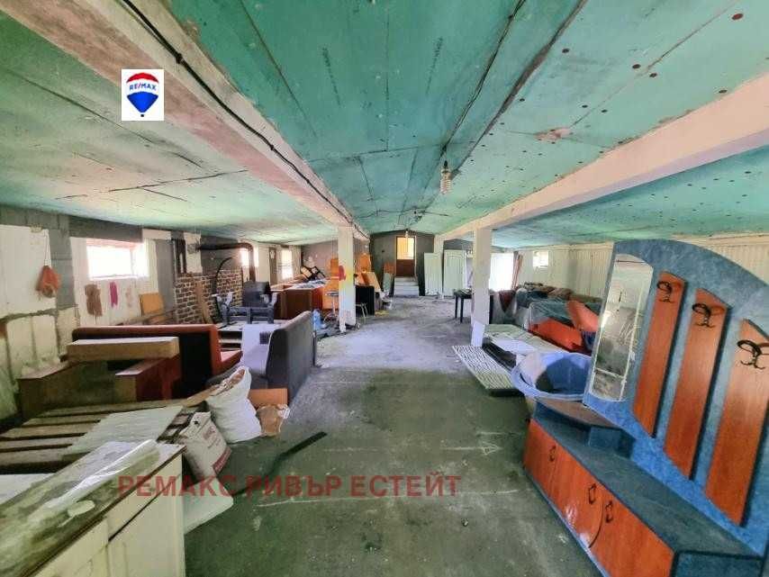Бизнес имот под наем местност Караач, гр. Русе