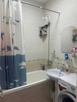 Срочно продаётся 1 ком. С мебелью и техникой. Чиланзар