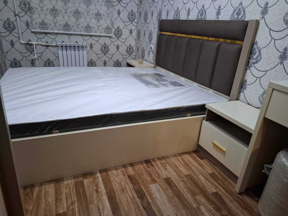 Spalni uchun komplekt mebel seh narxida