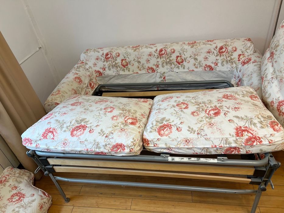 Canapea extensibila IKEA