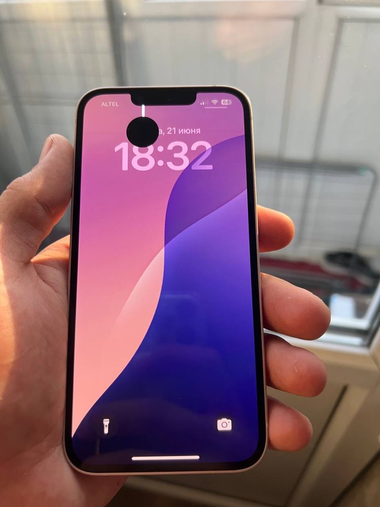 Продам или обменяю Айфон 13