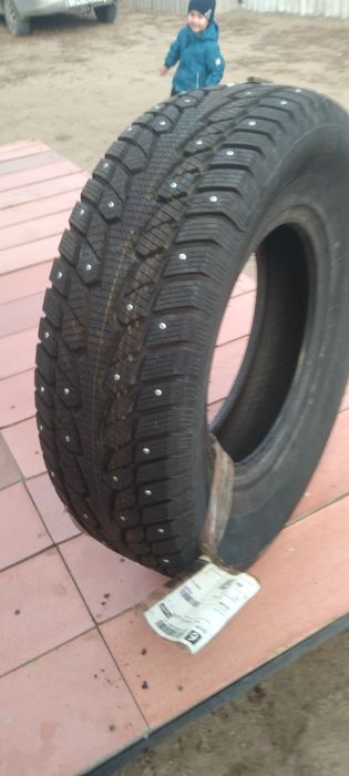 Продам шины зимние R16 265/70