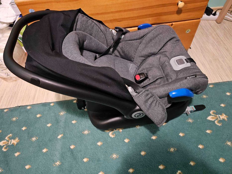 Кошче за кола с изофикс база