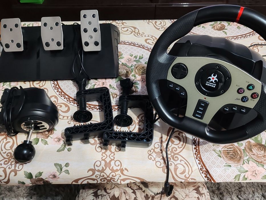 Vând consolă pt jocuri