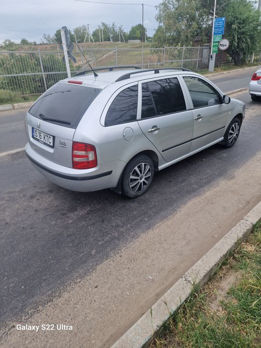 Vând Skoda Fabia
