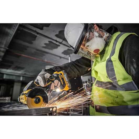 Polizor unghiular 76mm 18V 20000Rpm fara perii DeWalt DCS438N-XJ