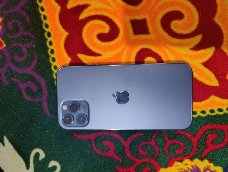 Продам айфон 12 про в хорошем состоянии
