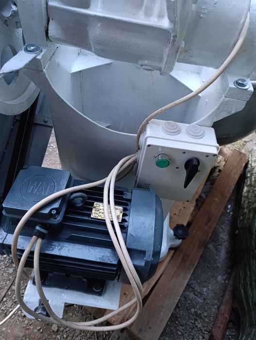 Mand malaxor aluat profesional 20/100 kg faina stare foarte buna