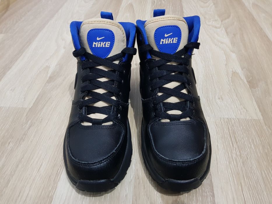 Adidasi Ghete Nike mărimea 35,5 jordan salomon